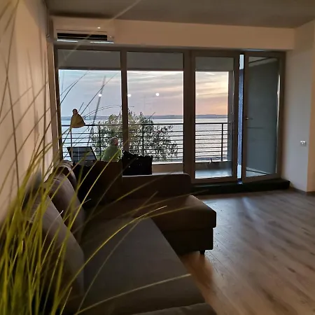 Apartament Sofia Lake Boutique Mamaia Zona Butoaie Apartamento